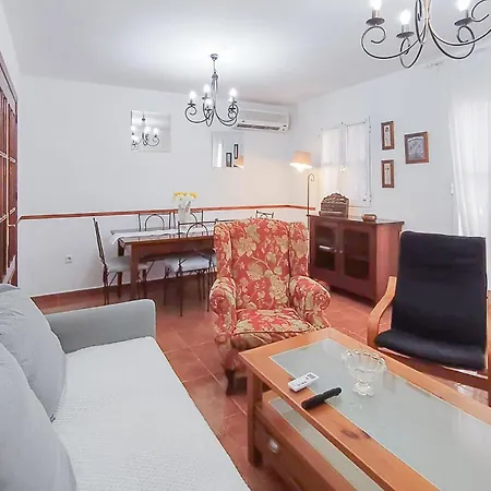 Cozy Apartment In Malaga With Wifi *