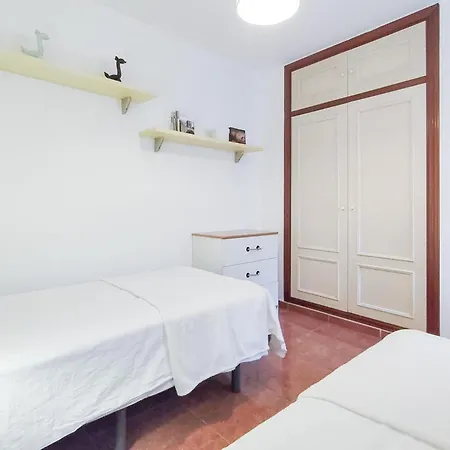 3 Bedroom Gorgeous In Appartement